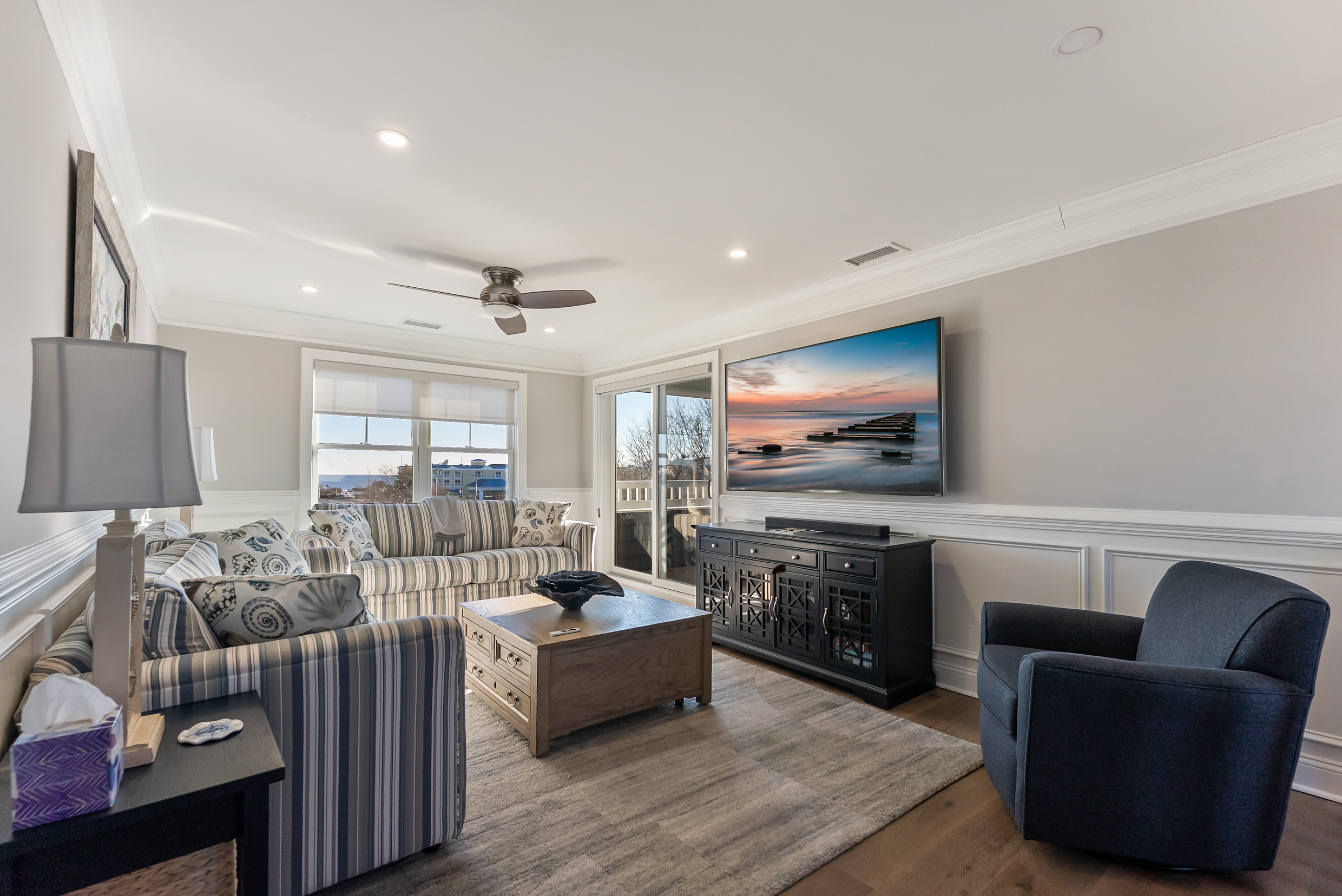 Large Bonus Room with TV and Queen Sleeper Sofa