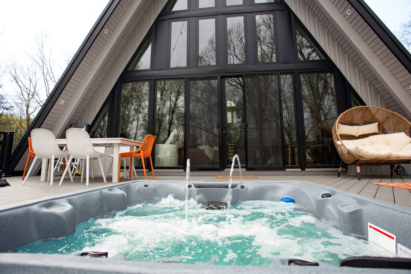 Hottub right in the deck with privacy and comfort