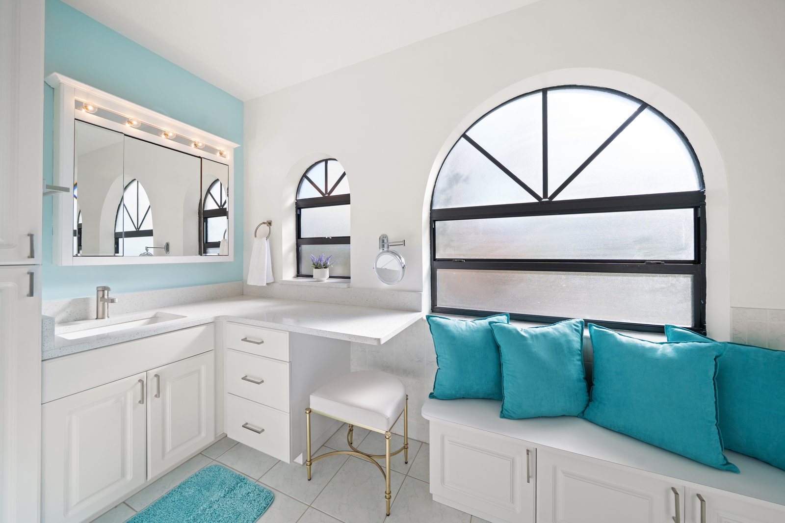 Surfside Suite Upstairs Ensuite Bathroom