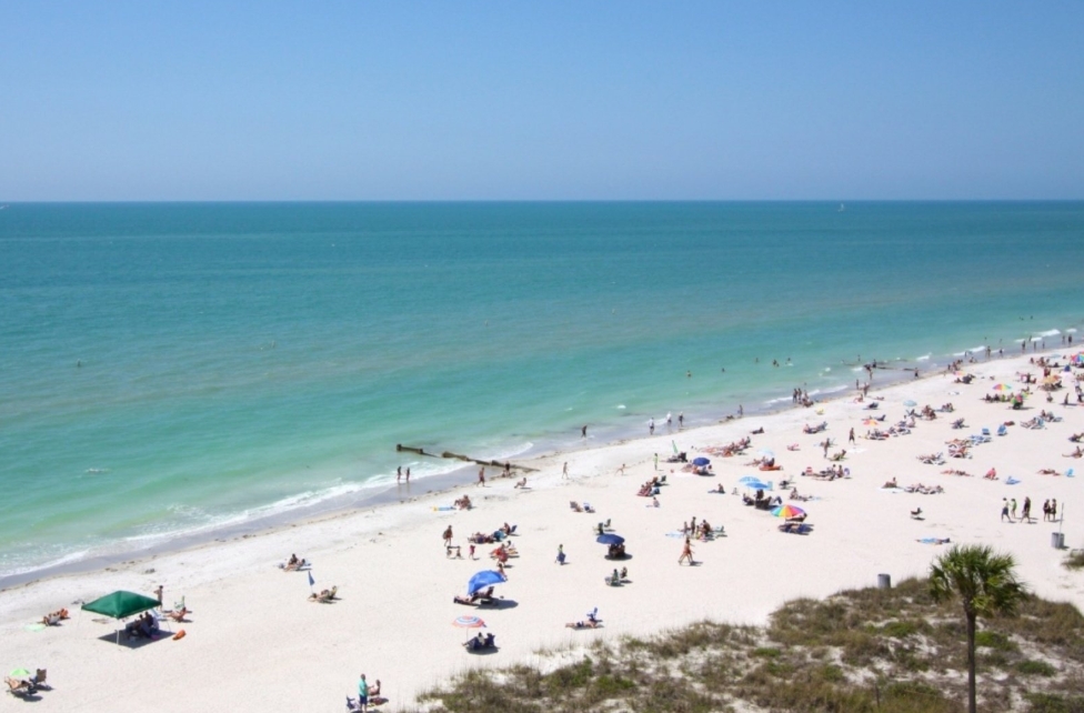 5 min to Maderia Beach