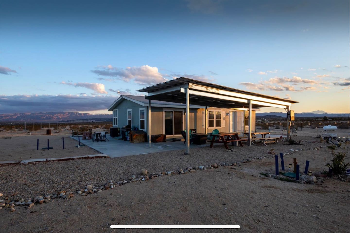 Enclosed oasis at the top of copper mountain mesa!
Fenced in so dogs can run about…