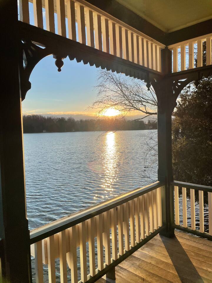 This private dock will be your new favorite morning coffee spot.