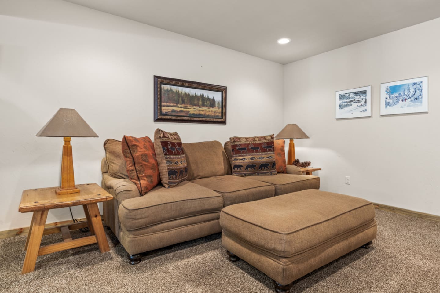 Ground Floor Living Area #3 – SmartTV 