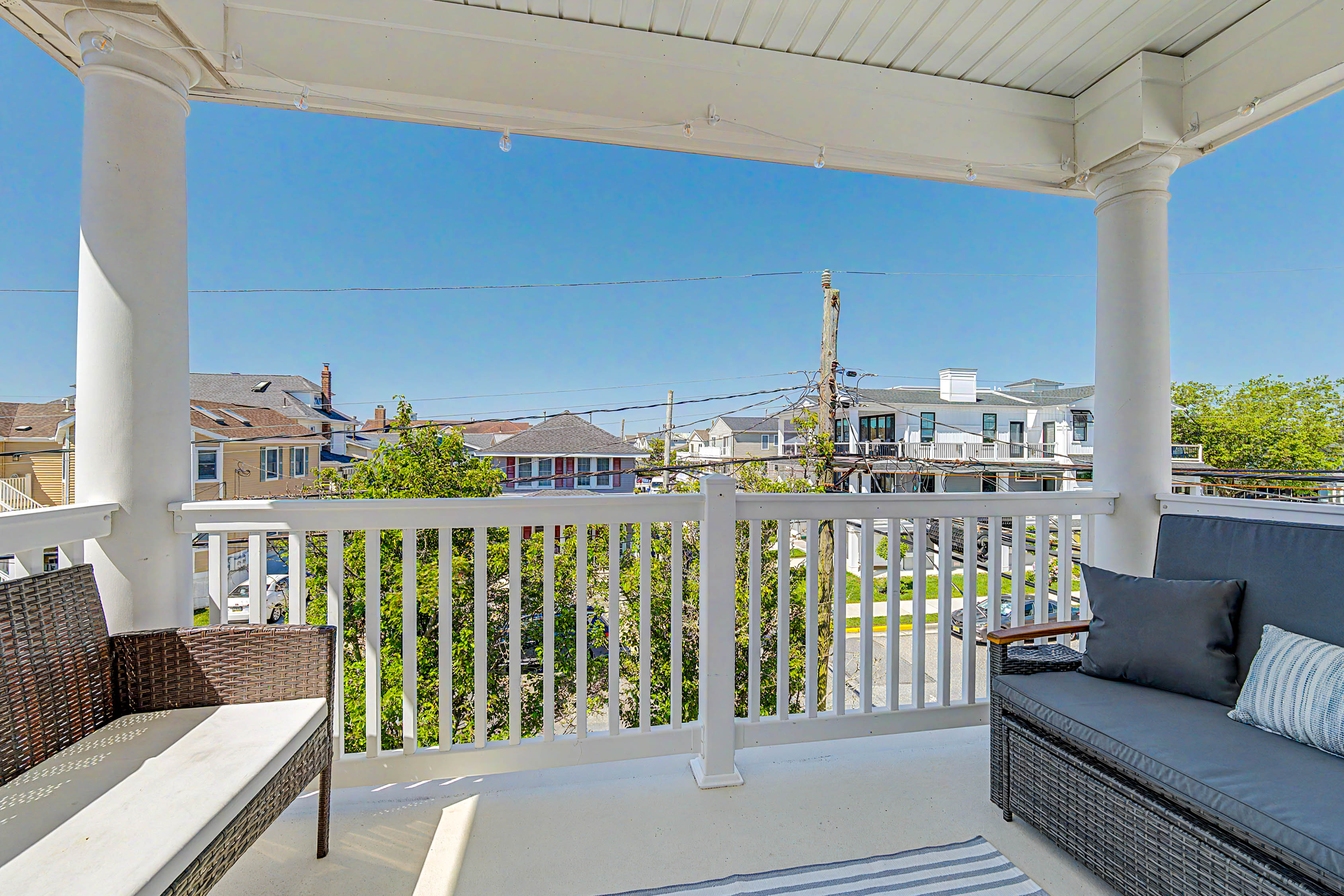 covered_balcony_patio_seating