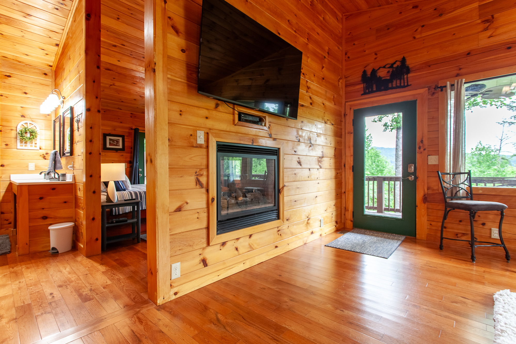 Double sided fireplace