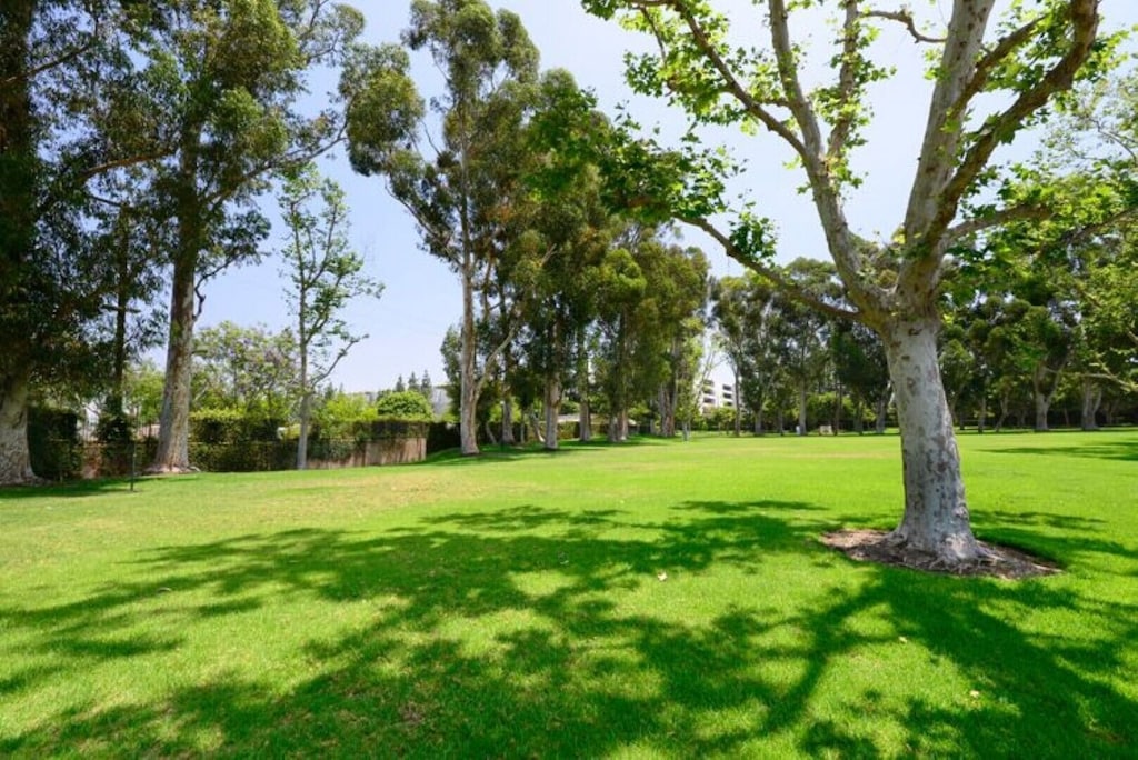 Condo near Disneyland LemonAid Holdings LLC