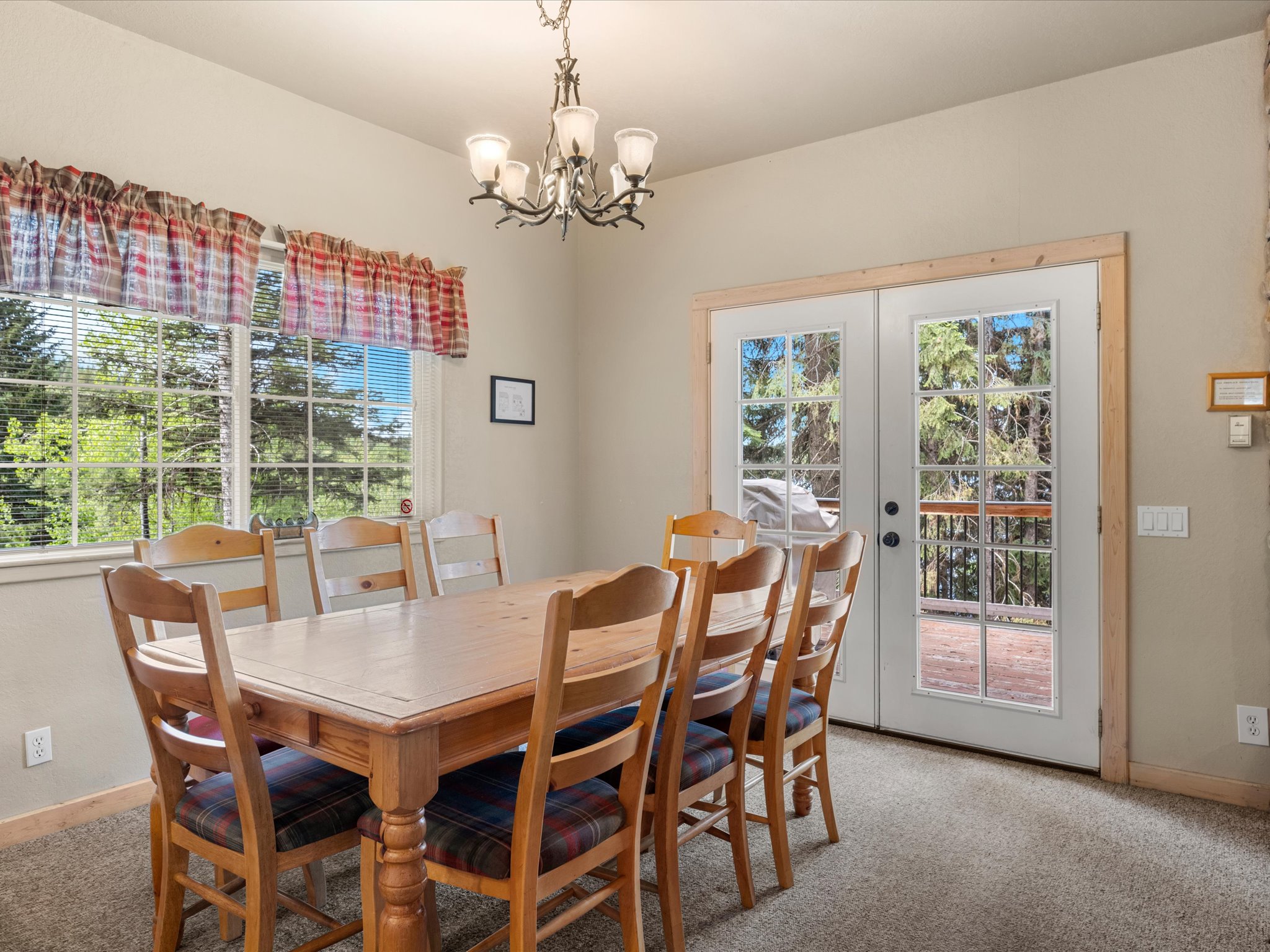Hawks Nest Dining Room