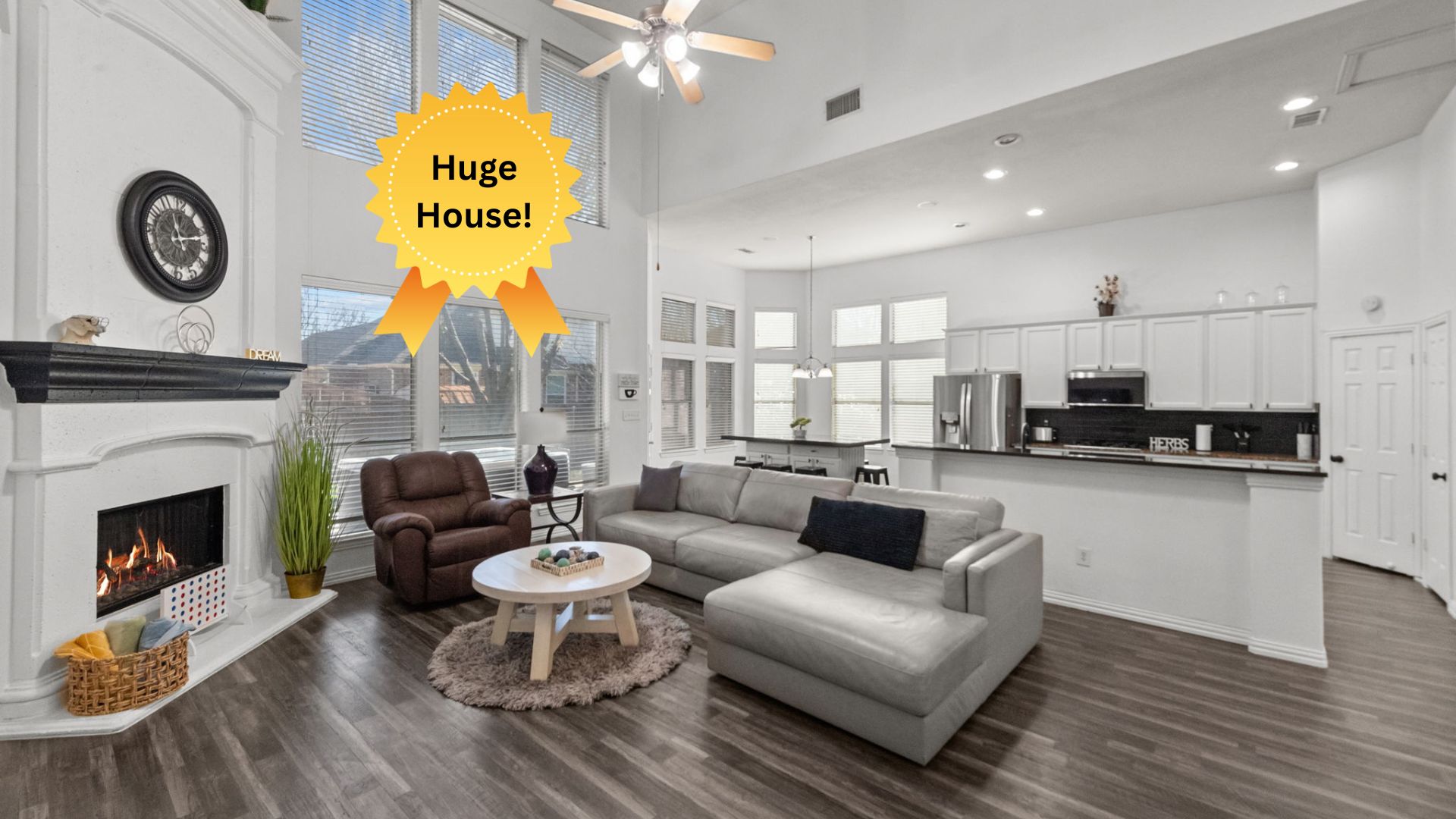 Spacious Living Room – Gather, Lounge, and Relax Together