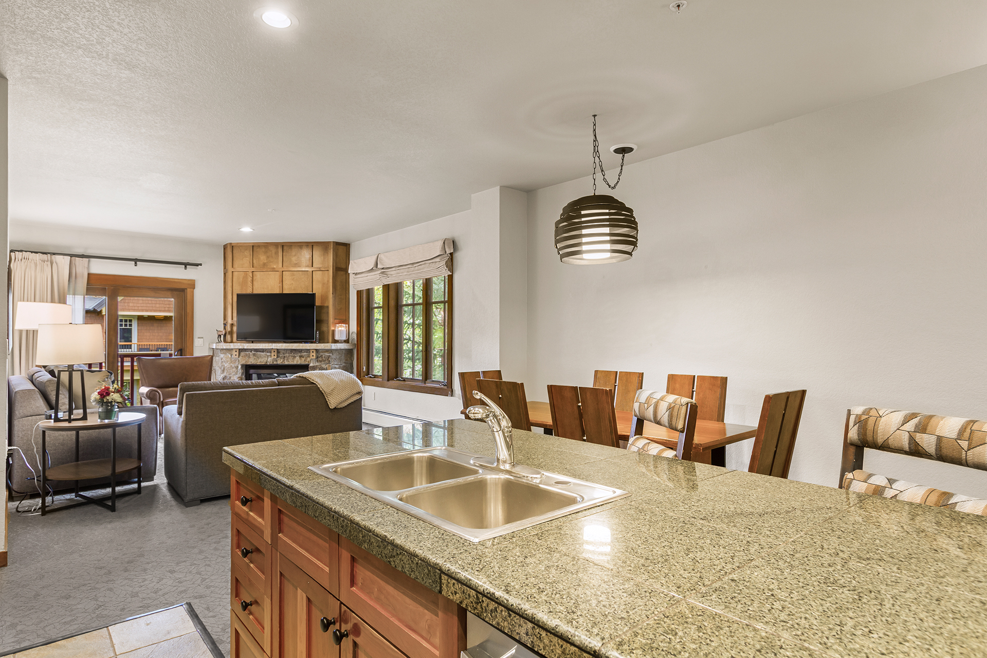 Kitchen - seating for 9