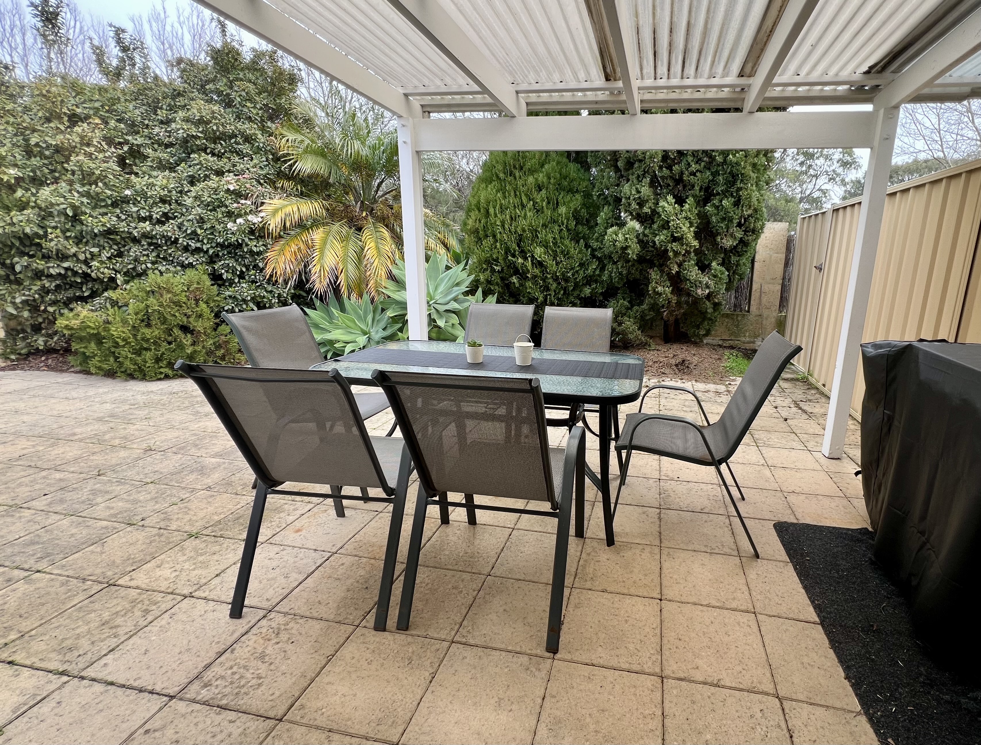 Outdoor dining for 6 people, features 4 burner BBQ