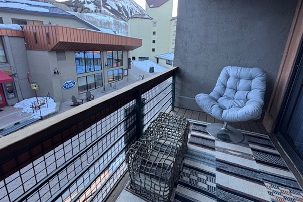 Outdoor Balcony
