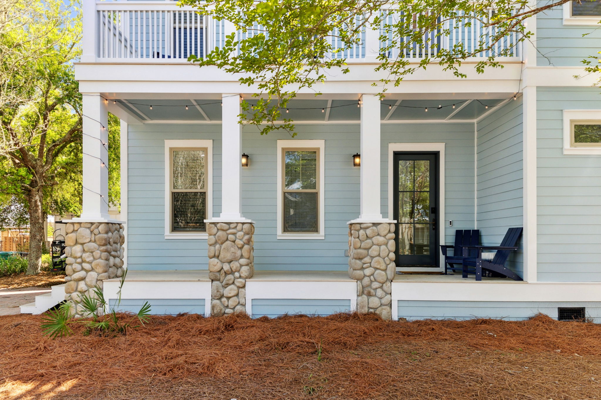 Front porch and sitting area