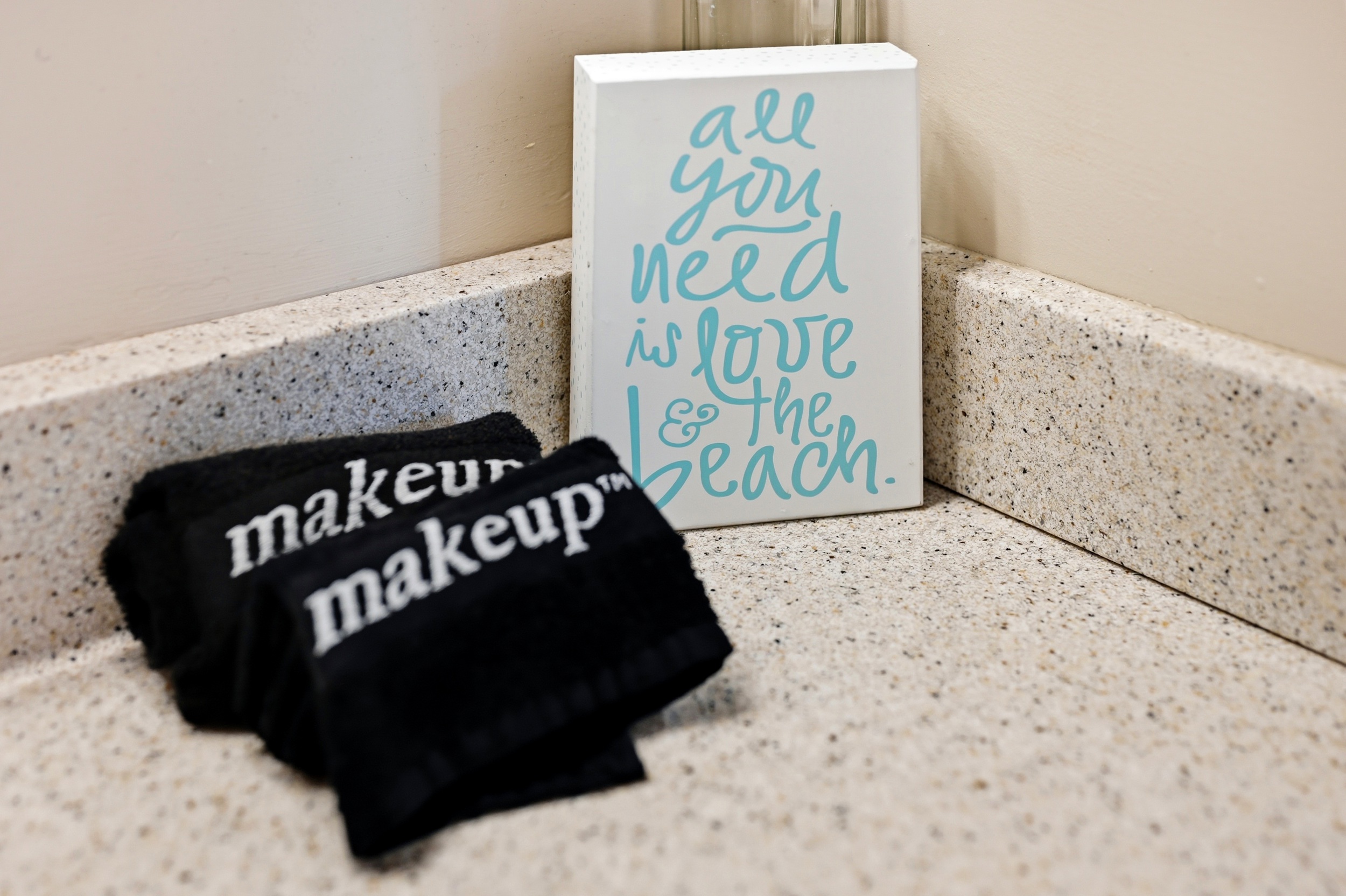 Bath linens provided