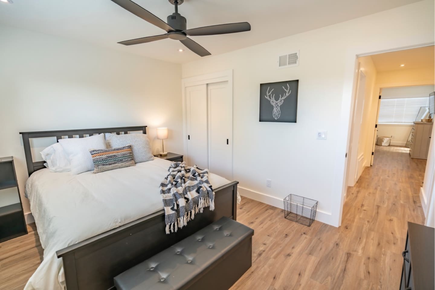 Bedroom 2 - Queen Bed