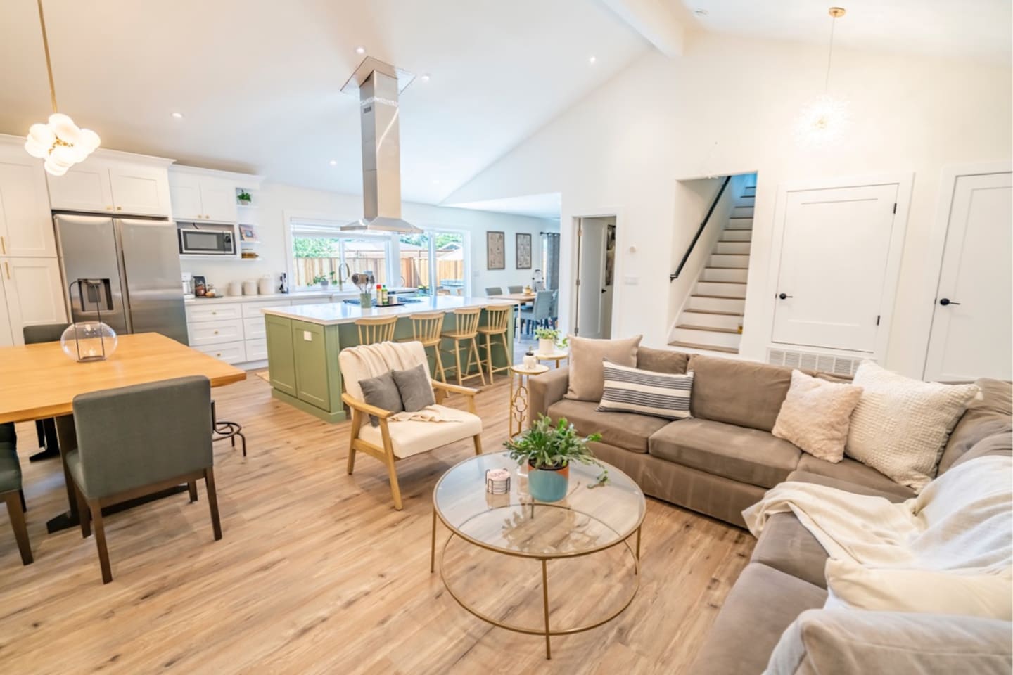 Great Room & Kitchen