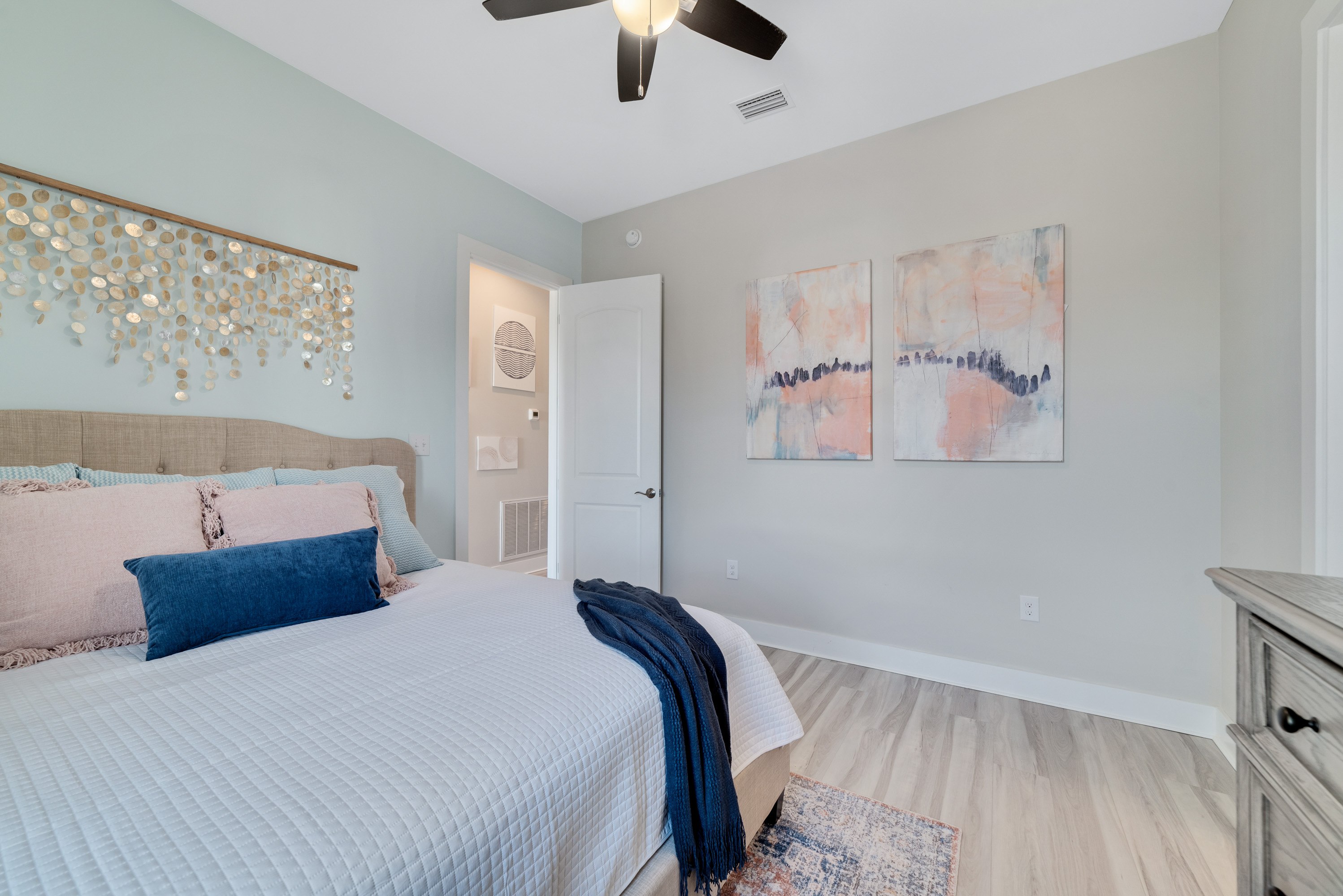 Unwind in Exquisite Luxury: Second Serene King Bedroom Retreat