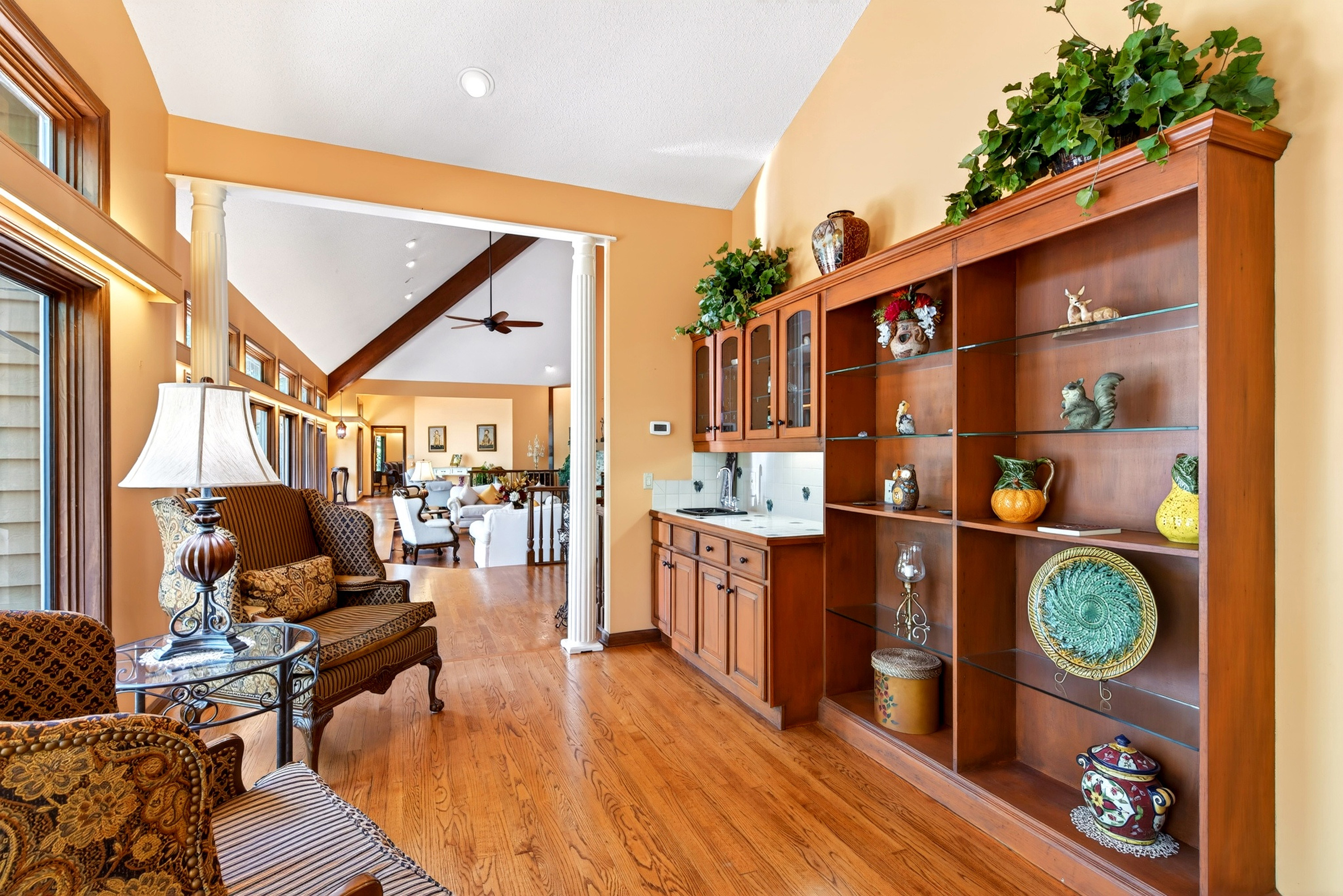 Additional seating and sophisticated decor 