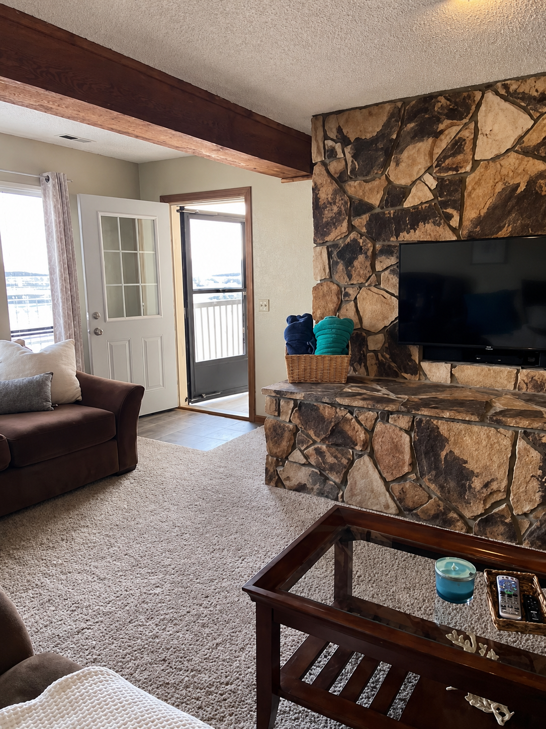 Living room with stone Tv console