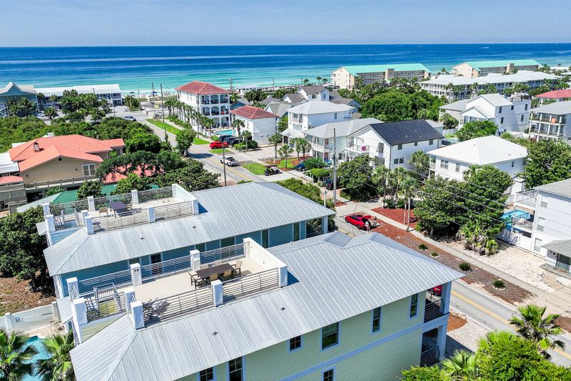 3-Min Walk to Sugar-White Beaches