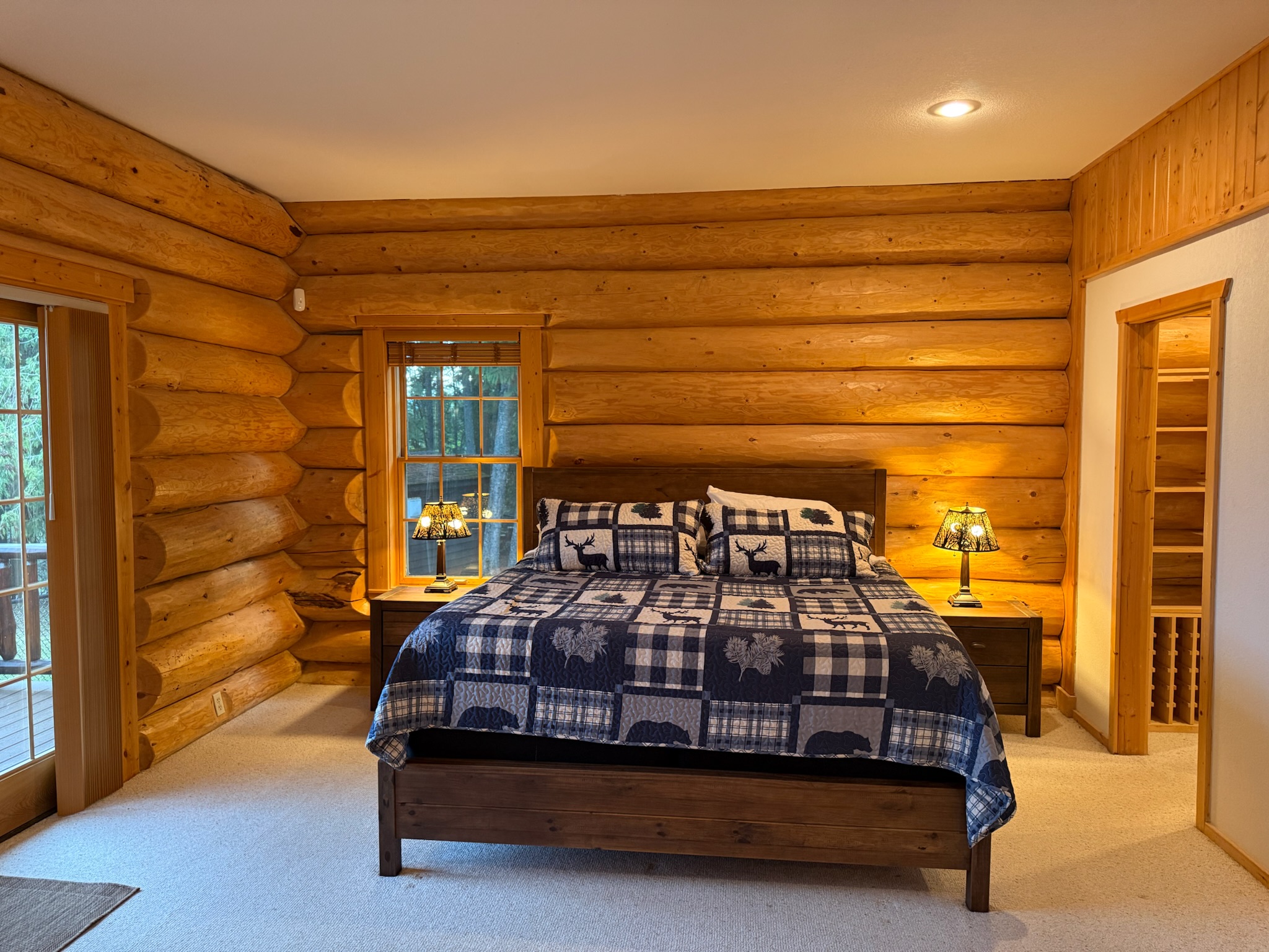 King sized bed in master bedroom
