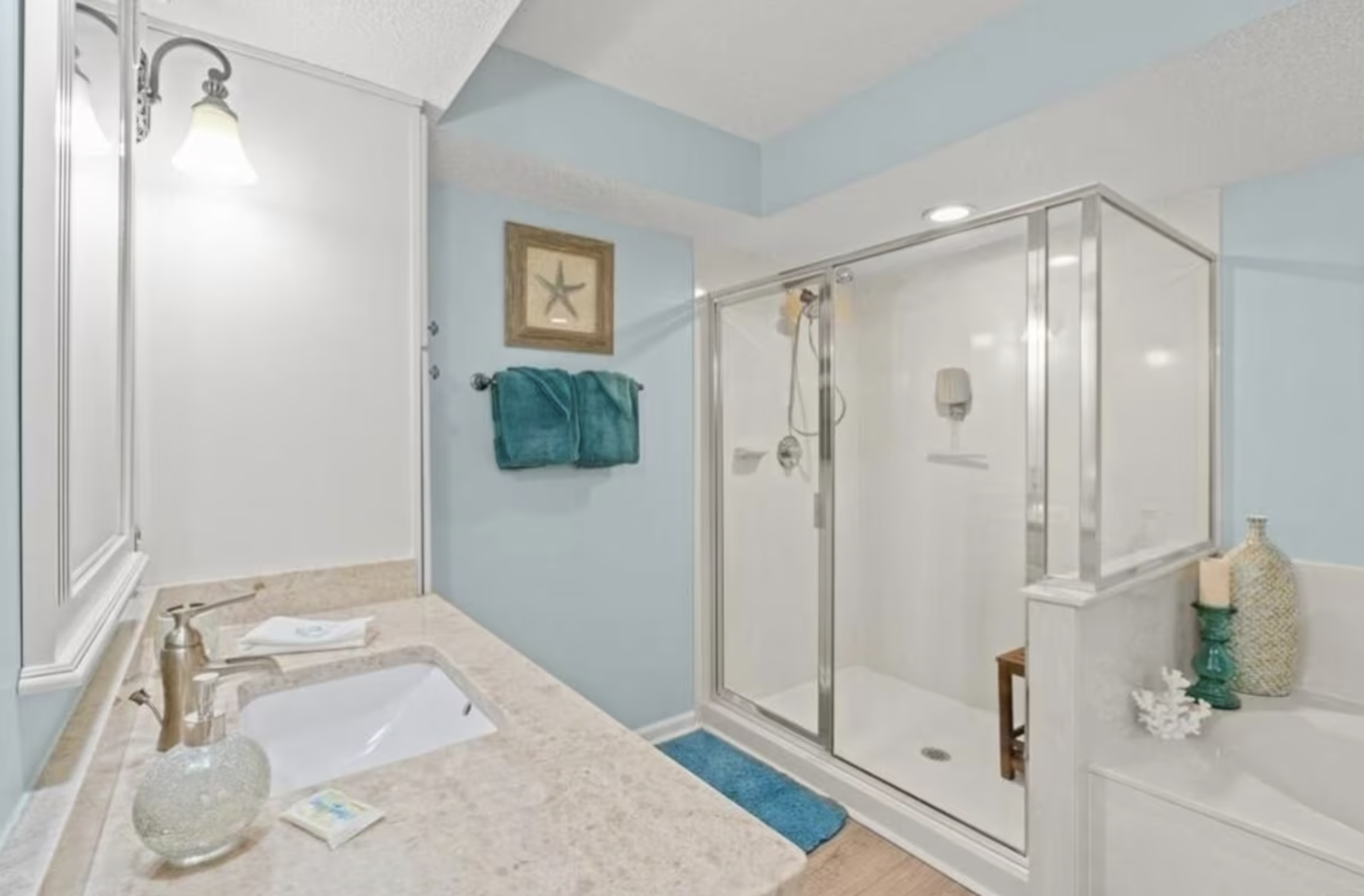 The left side sink and the large step-in shower.