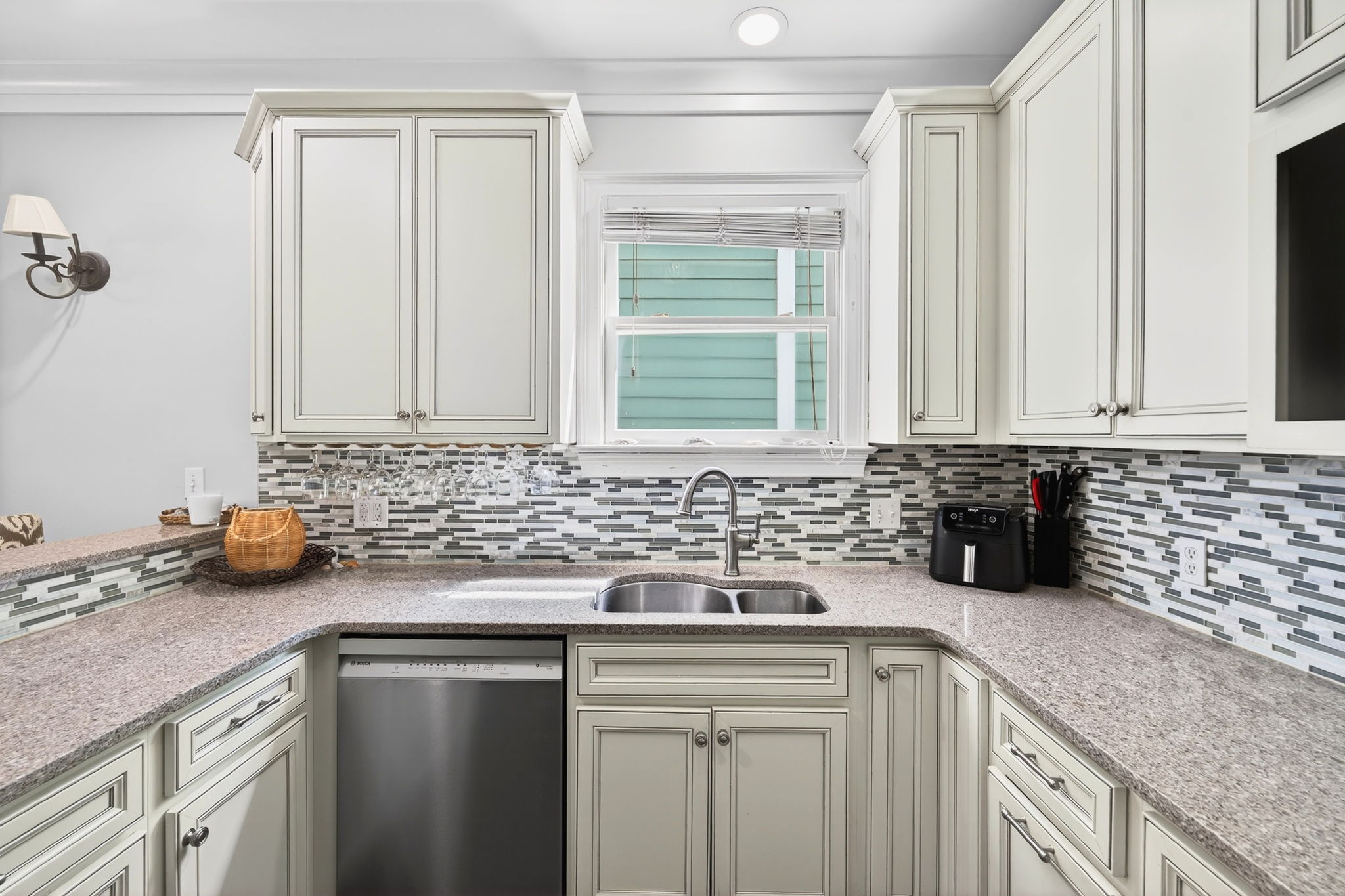 Kitchen | 23 Grand Pavillion | Wild Dunes | Isle of Palms, SC | IOP Escapes