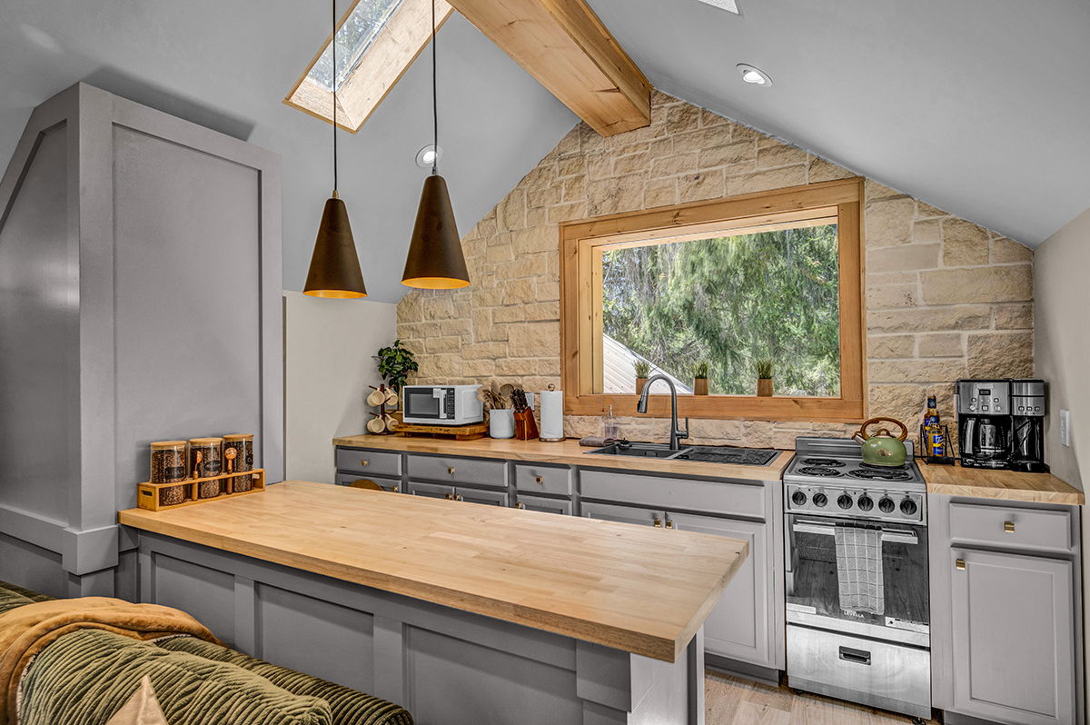 Fully stocked kitchen