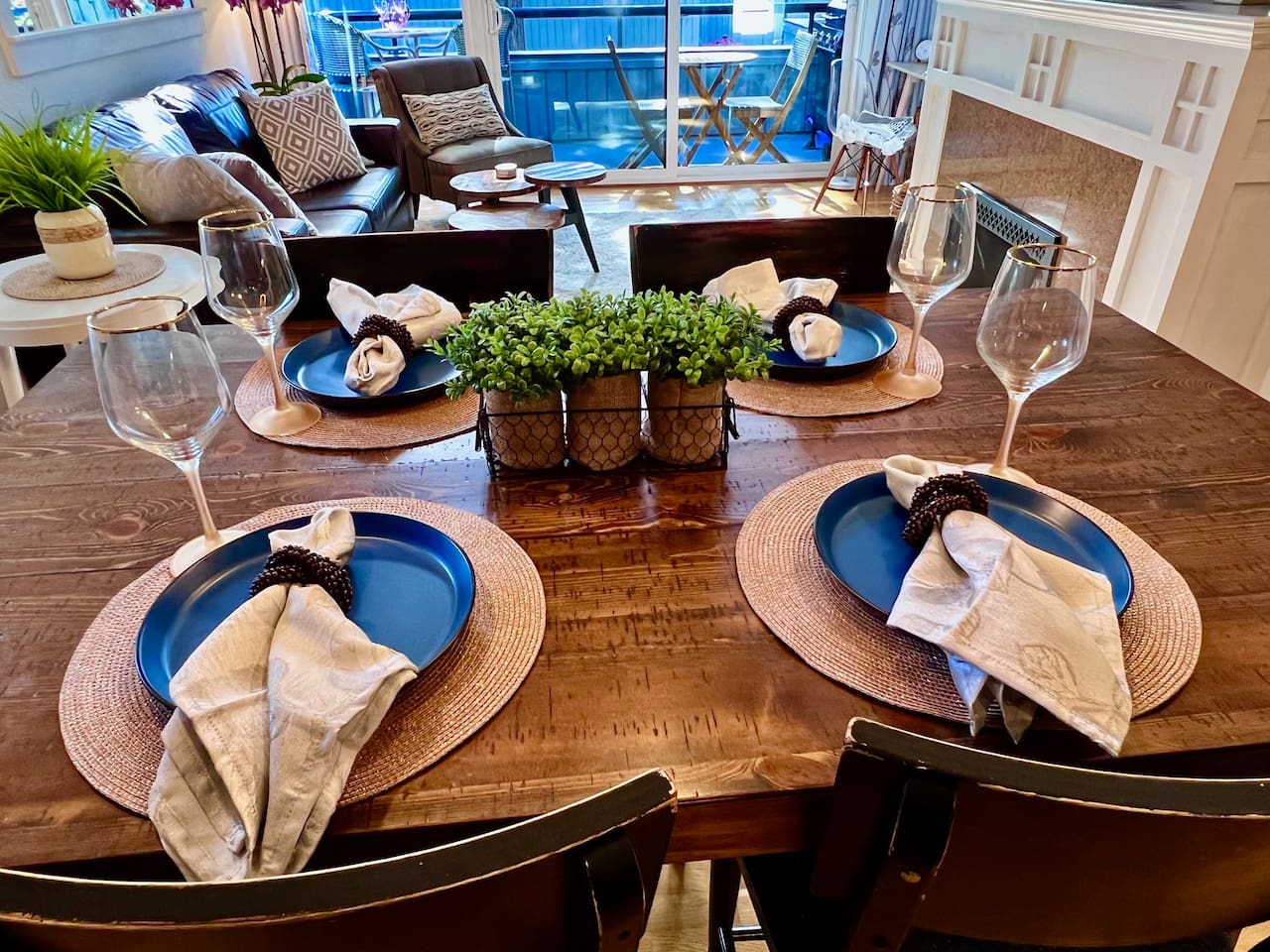 Enjoy your meals in our bright, open kitchen with dining table and seating for up to 6 people.