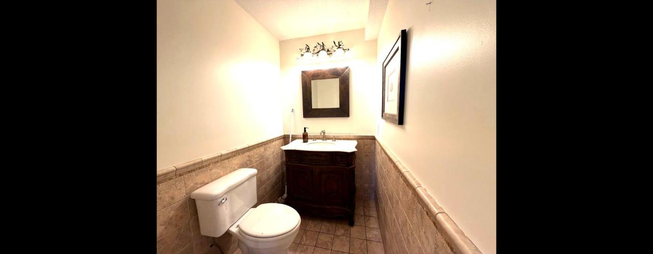 Bathroom - Powder Room