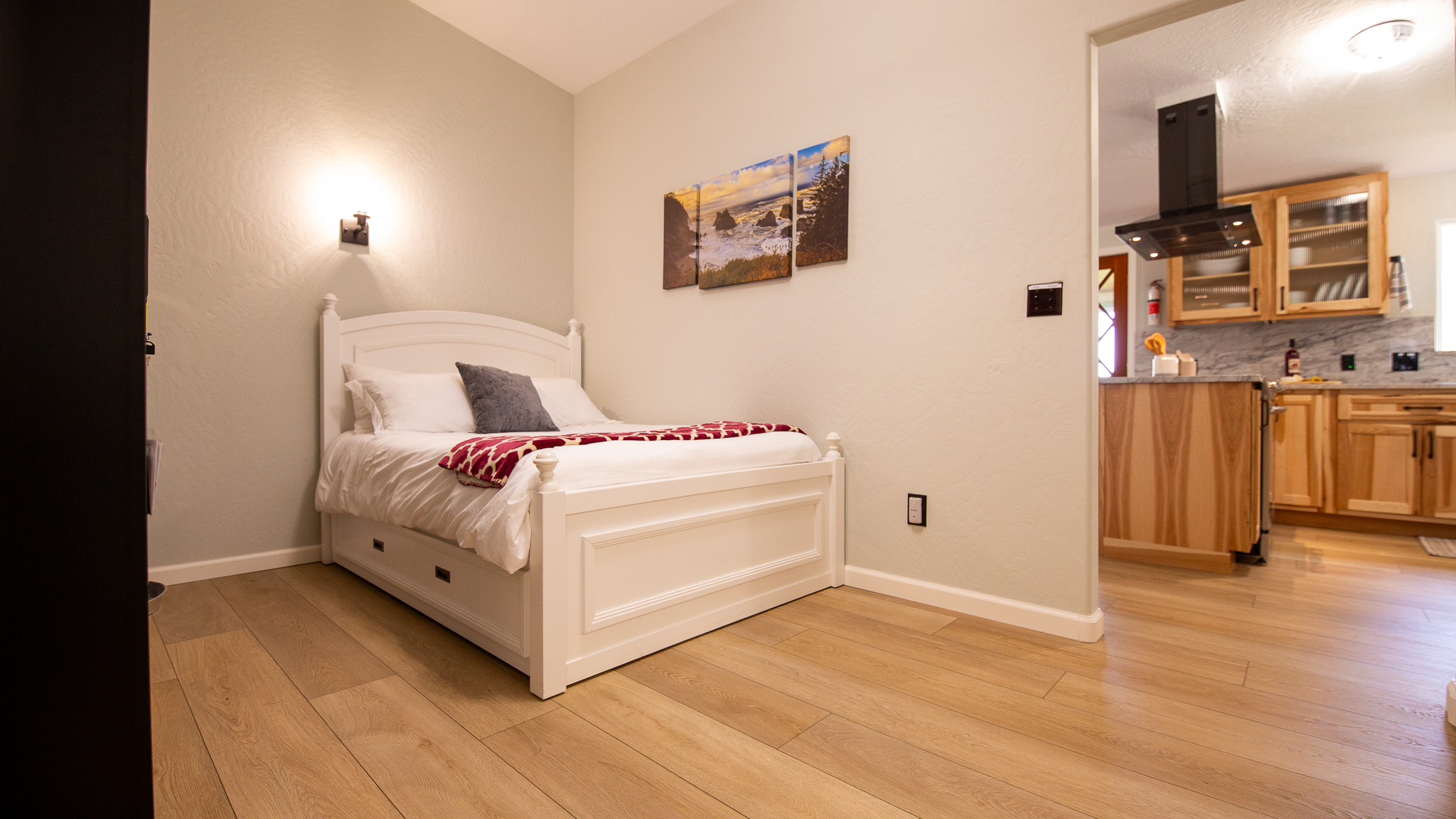 Pass-through Bedroom