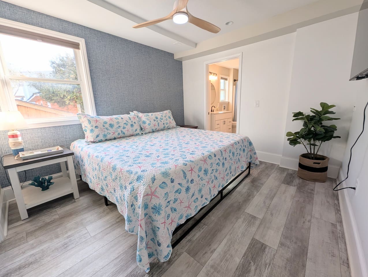 Bedroom 1 - King bed with en suite bathroom