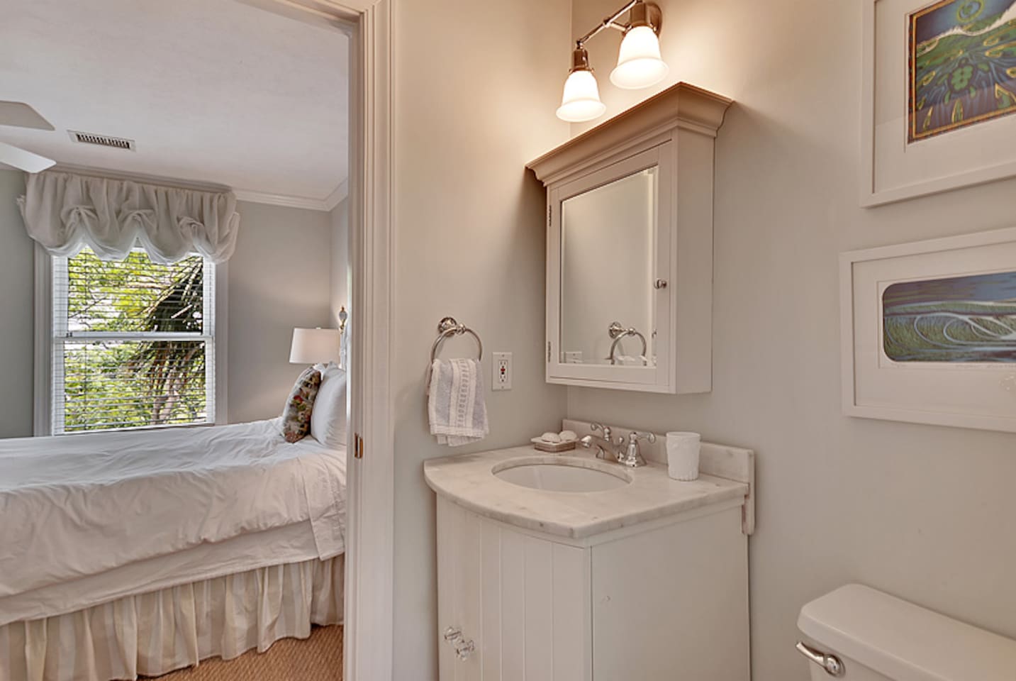 Full Bathroom 3 (Ensuite)