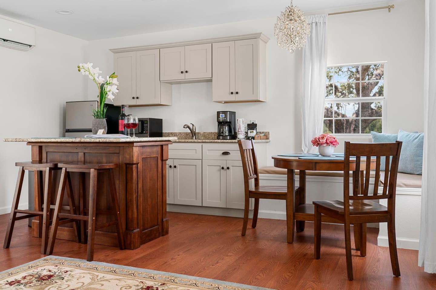 Kitchenette