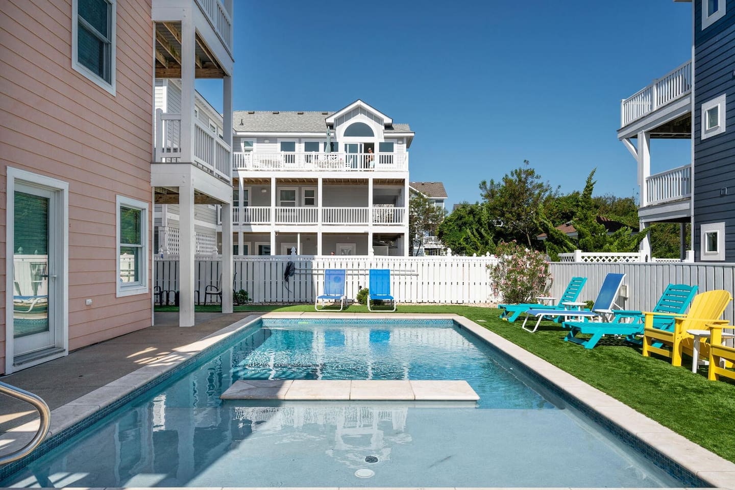 SALT WATER POOL with sun ledge (can be heated)
