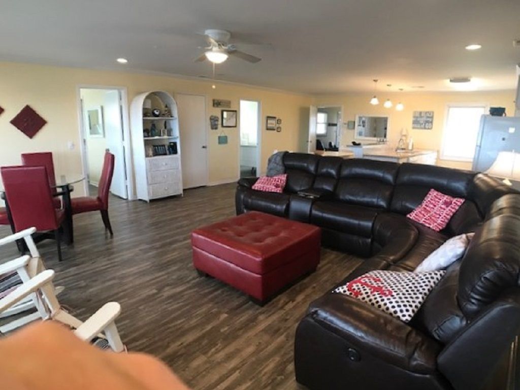 "Barker's Meow" Edisto Beach Vacation Rentals, LLC