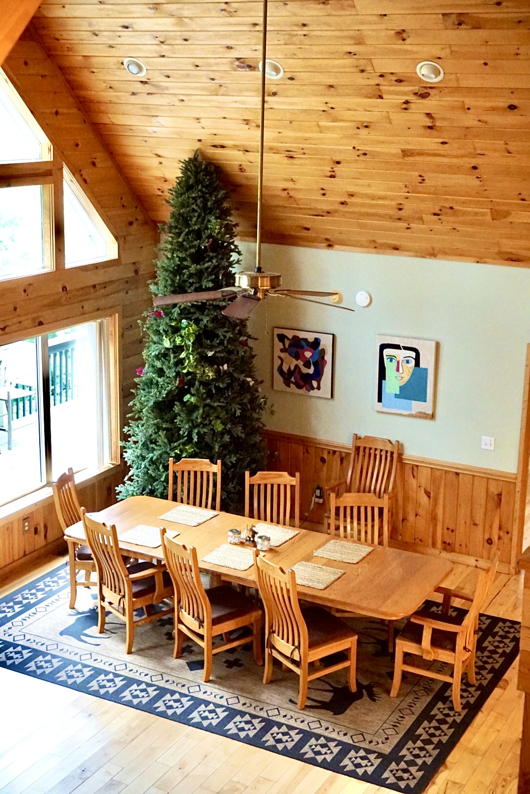 Gather around the spacious table under soaring ceilings and enjoy festive views!