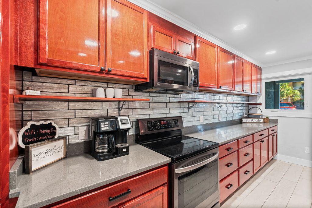 Large kitchen with all appliances