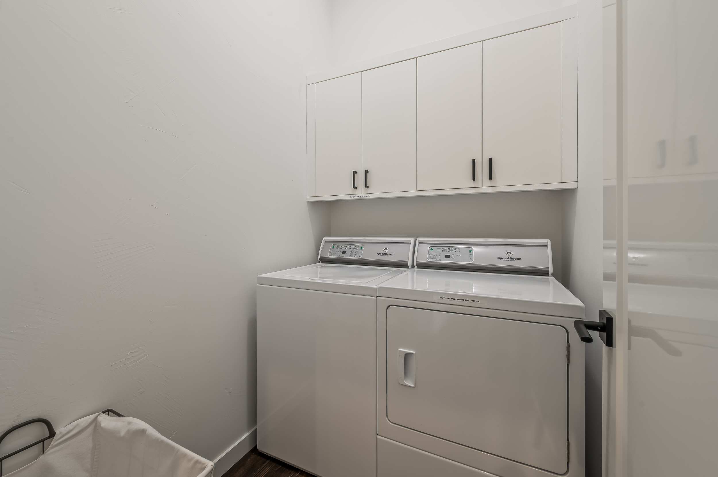 Laundry room with washer and dryer (laundry pods and dryer sheets provided)