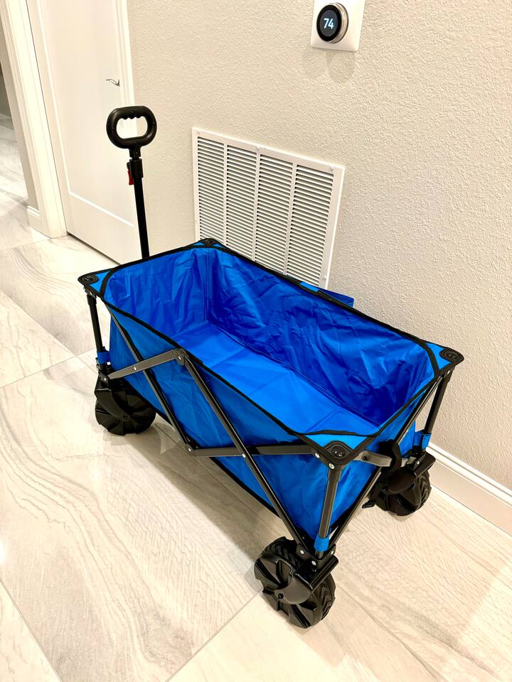 Expandable cart for your use during the stay. Unload your car, take to the pool, or pack up your car. 