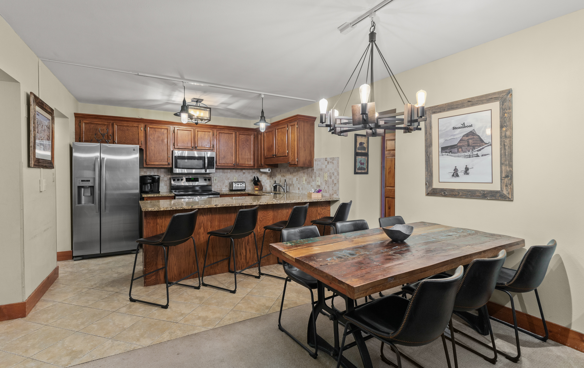 Dining Area | Seating for 6
