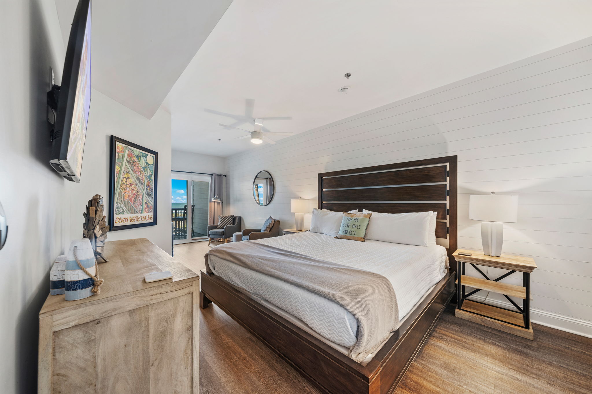 Primary King Suite | Starfish | Oceanview 101 | 1116 Ocean Blvd, Isle of Palms, SC | IOP Escapes