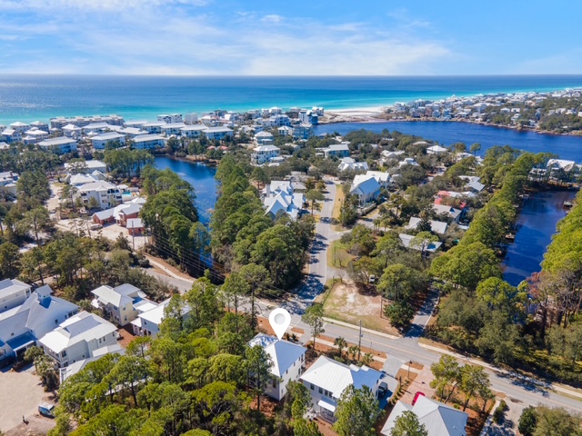 Seagrove has several beach access points