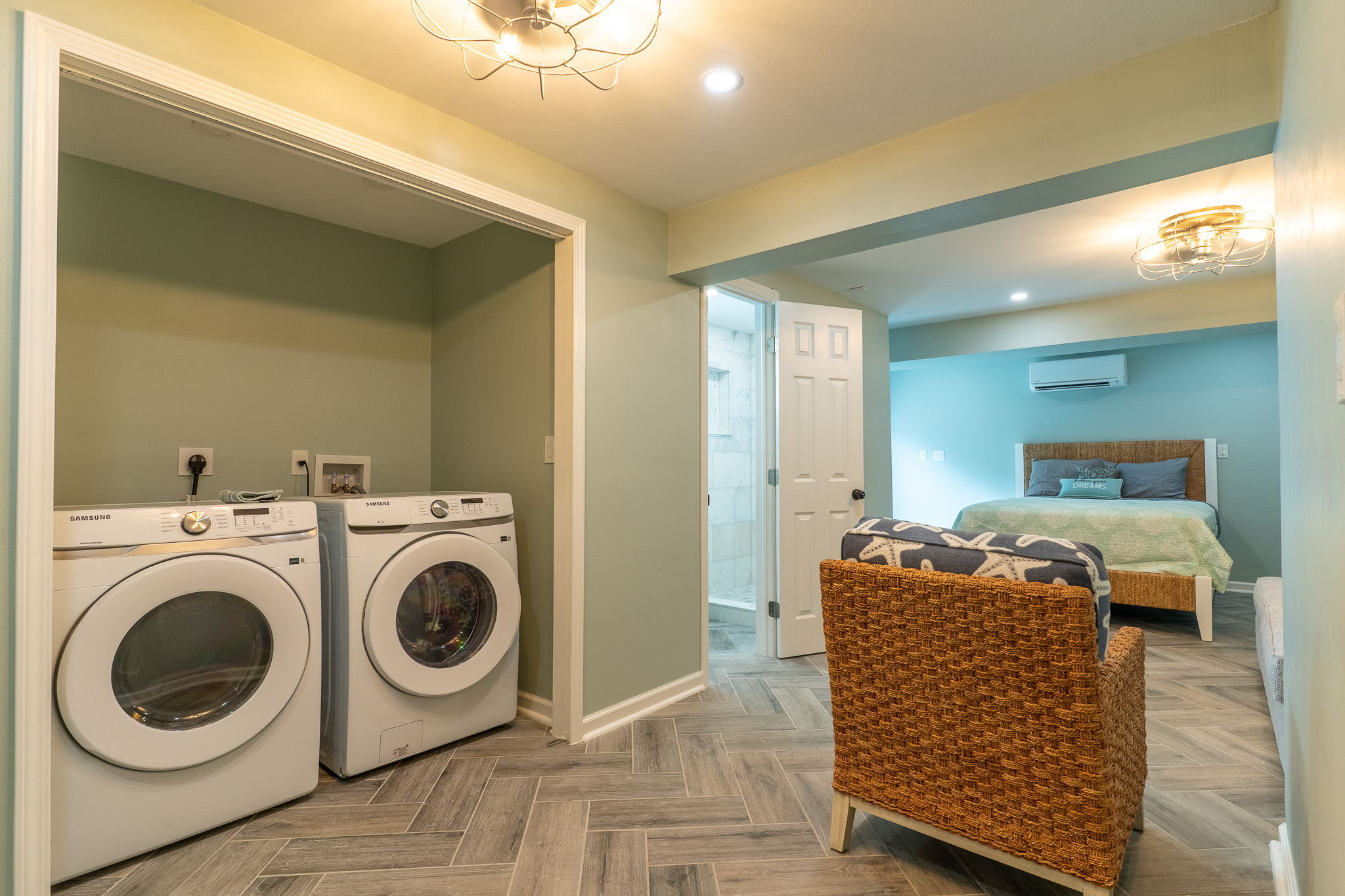 Washer Dryer in Private Suite
