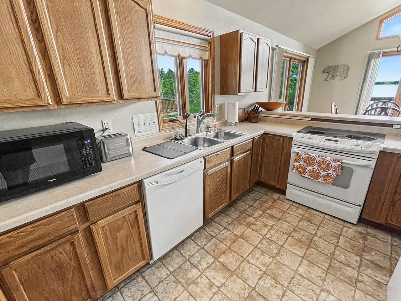 Kitchen - Lower Level Appliances