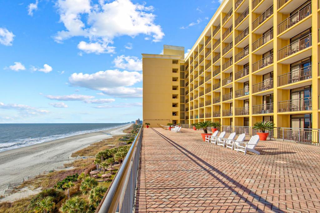 Welcome to The Caravelle.
