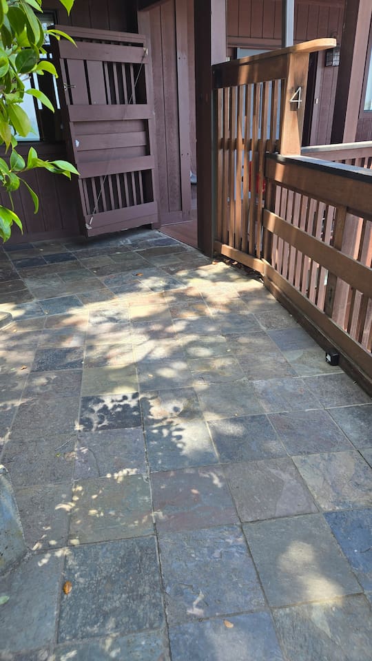 Accessible From Street (no steps)