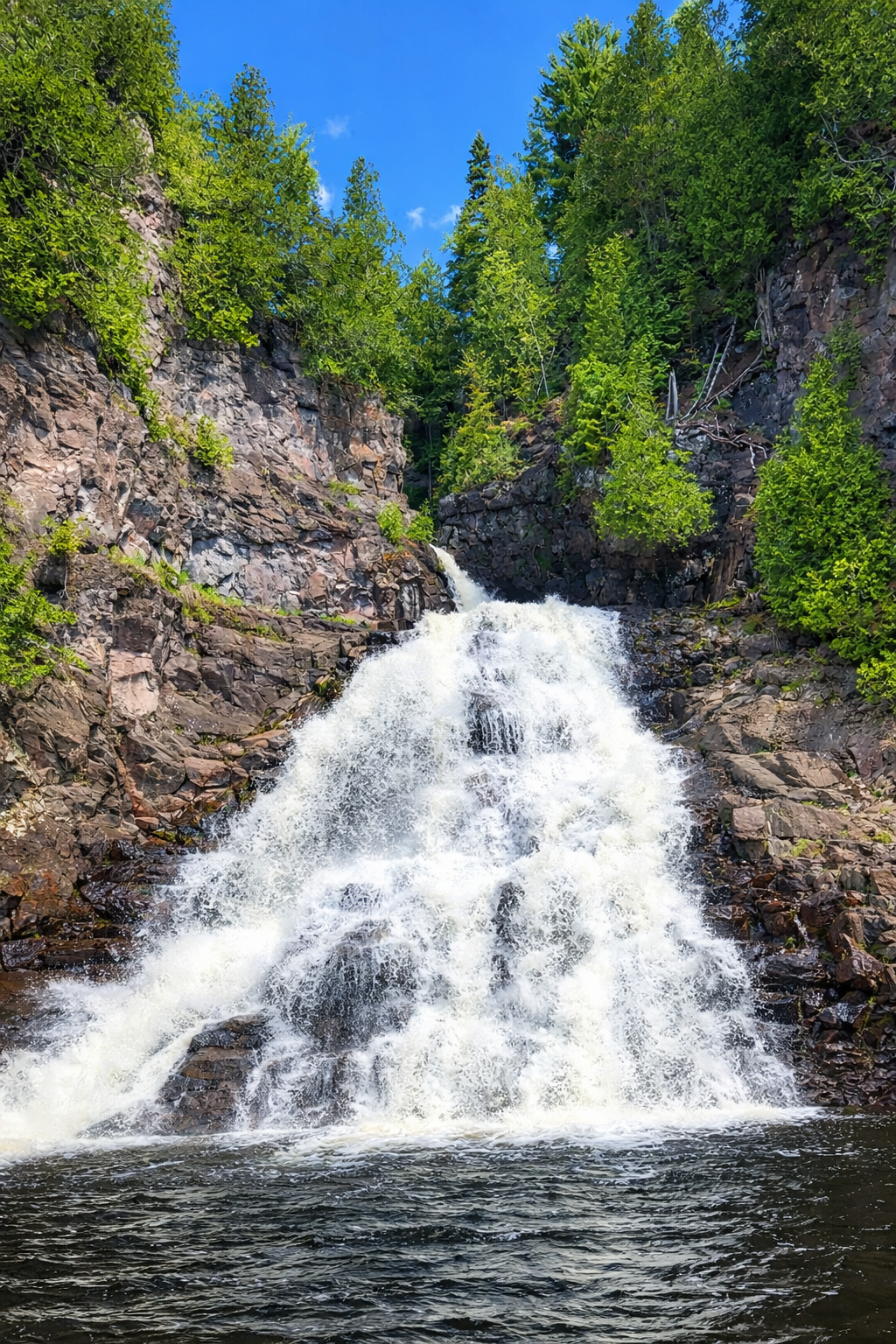 Caribou Falls Wayside a beautiful waterfall where you can get close, wade near the flowing water, and enjoy a peaceful pause in nature. Just 23 minutes from White Rock, it’s a scenic drive along Hwy 61 and a perfect North Shore stop!