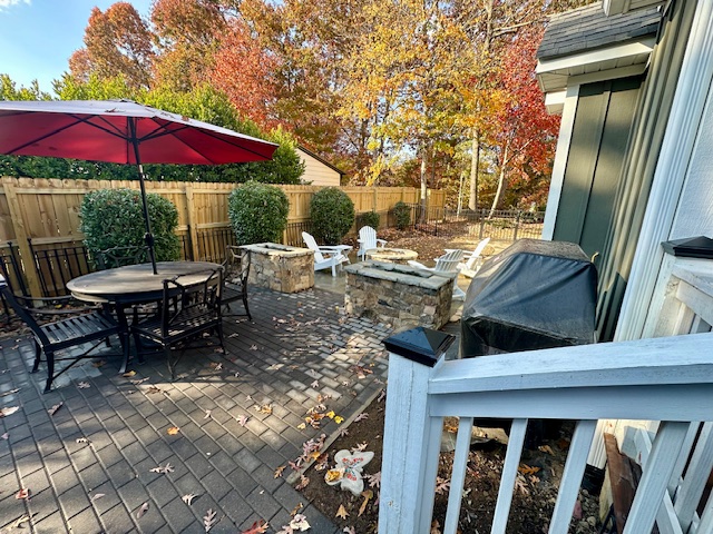 Side Patio with Propane Grill