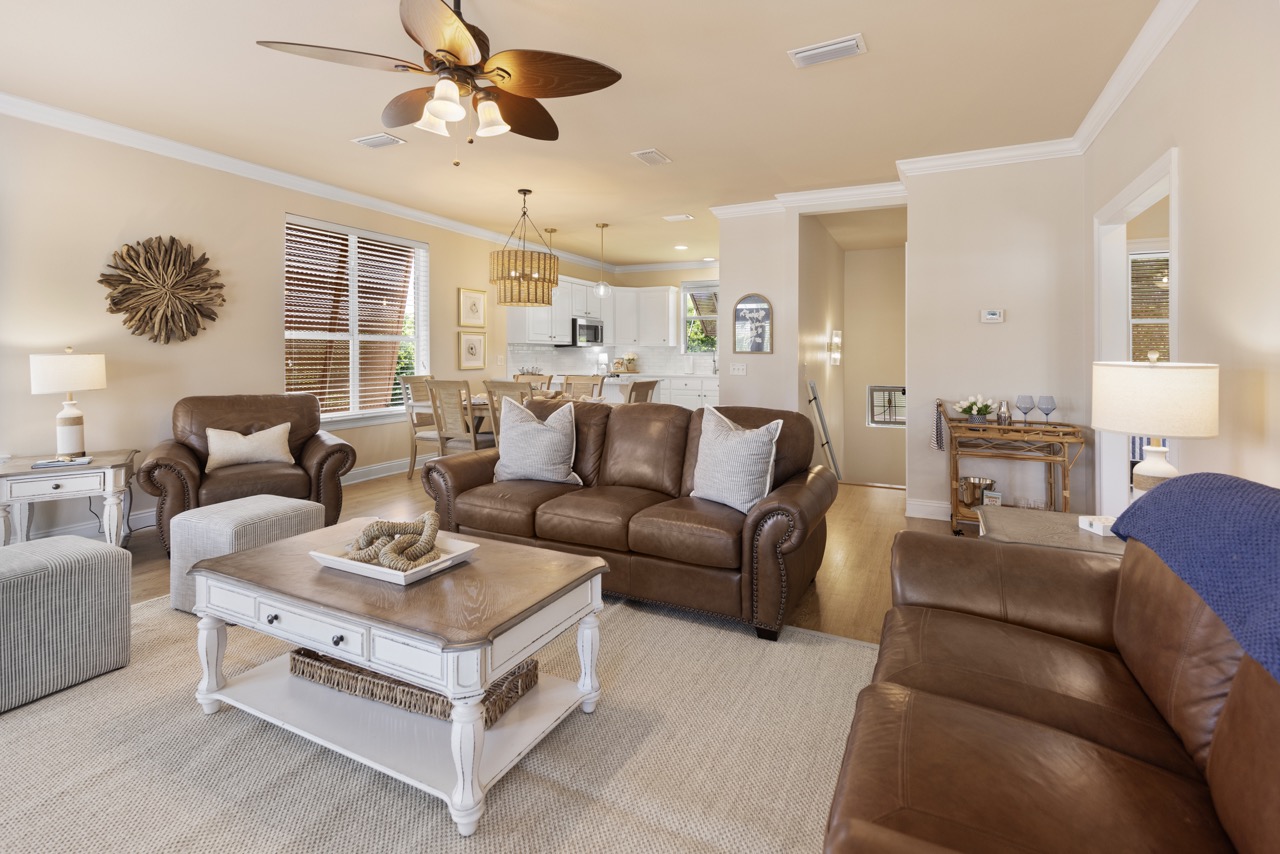 Living Room (2nd Floor)