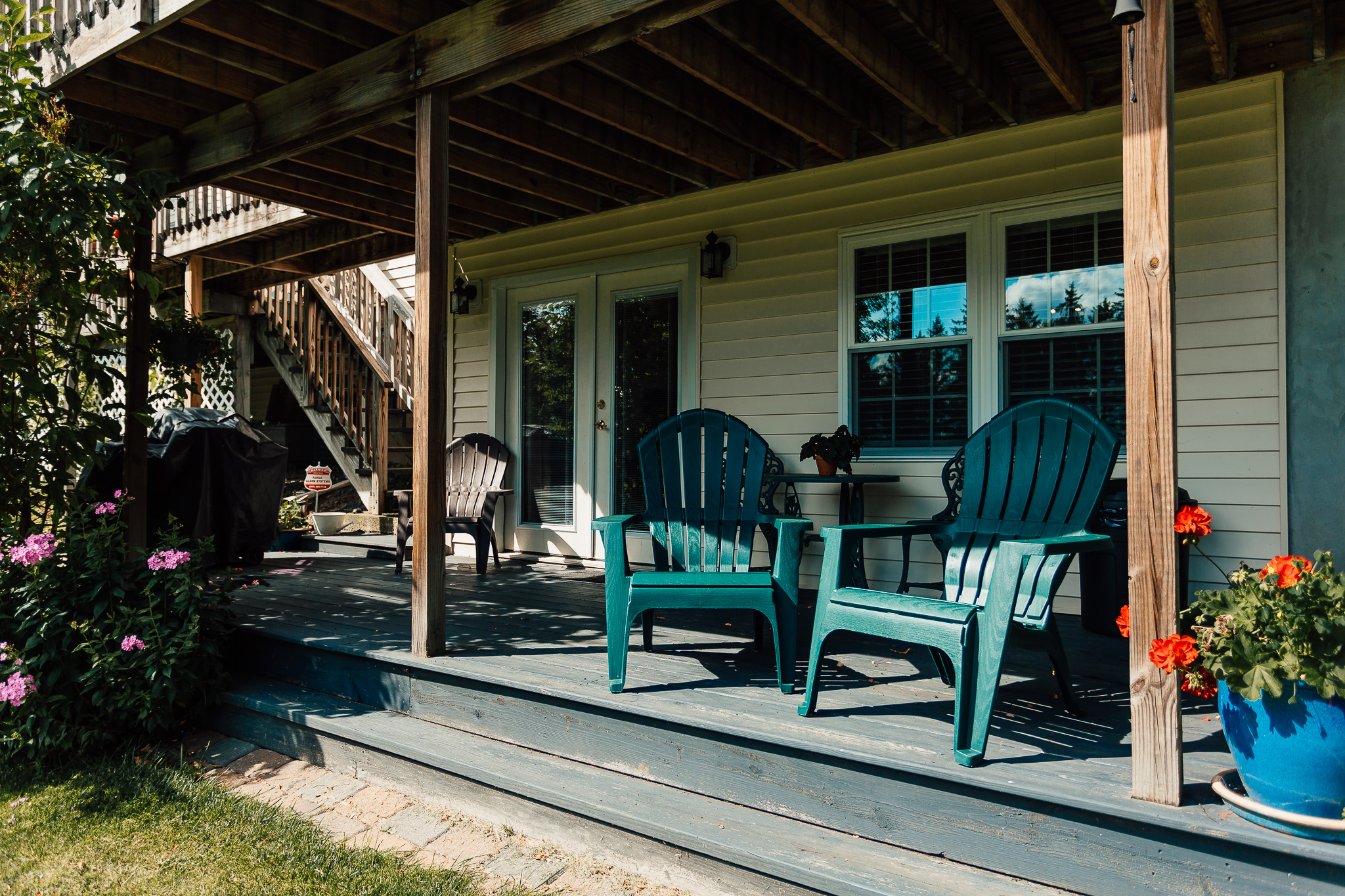 Private porch.